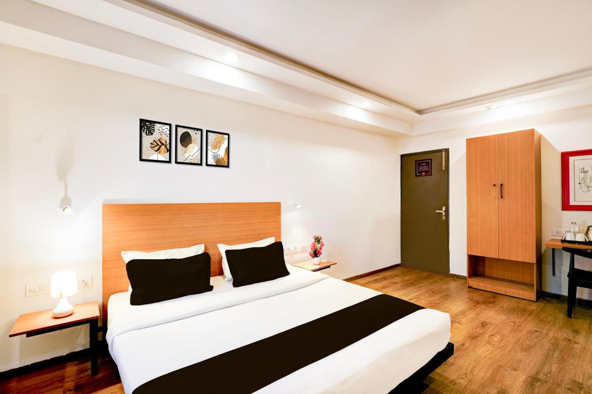 Super Townhouse Jayanagar Hotel Bangalore Luaran gambar