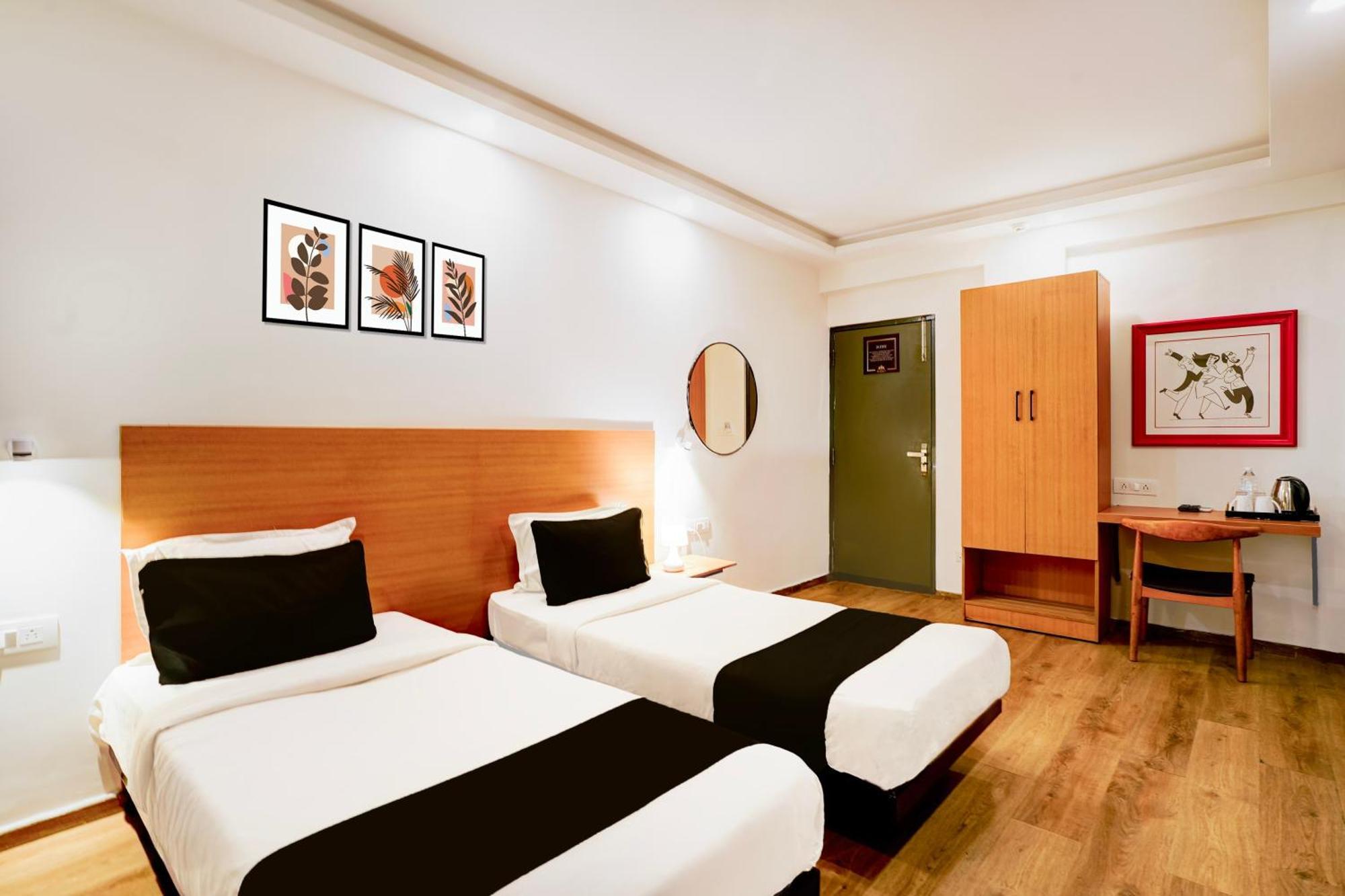 Super Townhouse Jayanagar Hotel Bangalore Luaran gambar