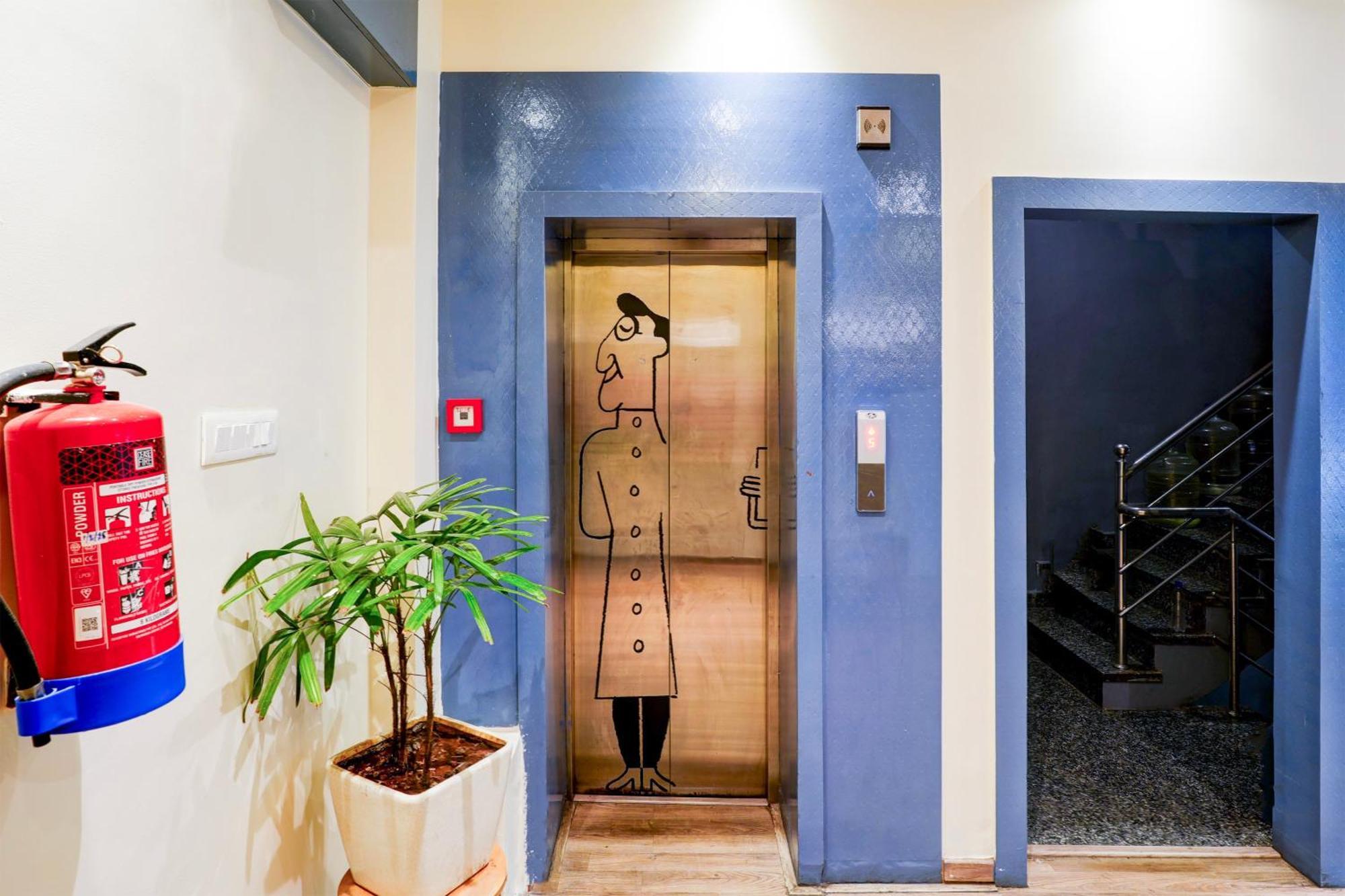 Super Townhouse Jayanagar Hotel Bangalore Luaran gambar
